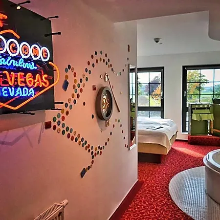 Road Stop Hotel