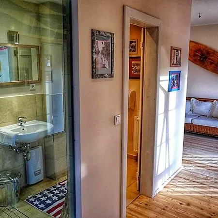 Road Stop Hotel 3*